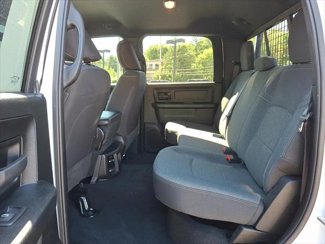 2024 Ram 3500 Tradesman Crew Cab 4x4 6'4" Box