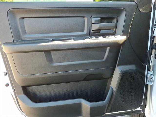 2024 Ram 3500 Tradesman Crew Cab 4x4 6'4" Box
