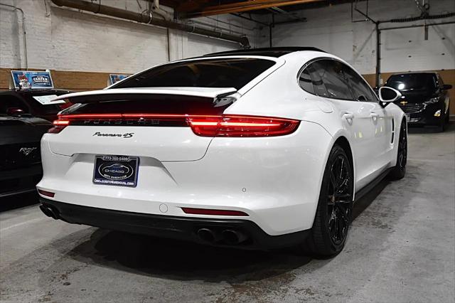 2018 Porsche Panamera 4S