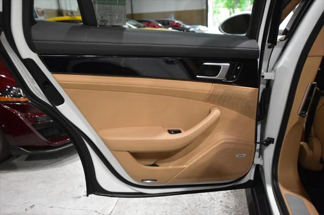 2018 Porsche Panamera 4S