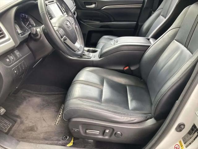2018 Toyota Highlander SE