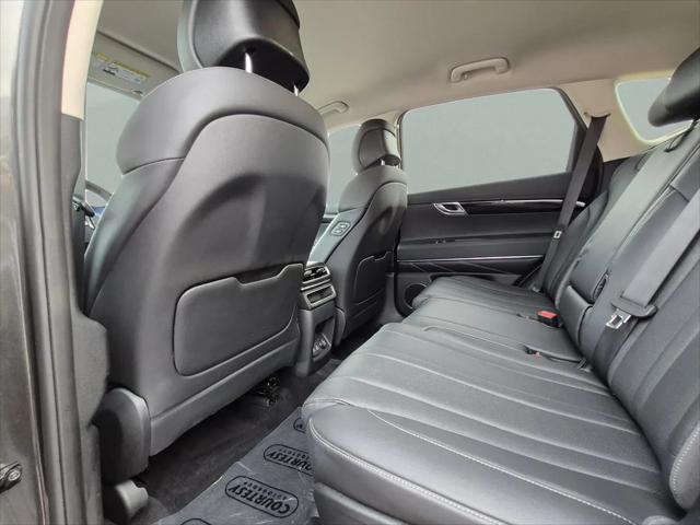 2025 Genesis GV80 2.5T Standard AWD