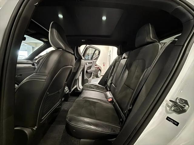 2020 Volvo XC40 T4 R-Design