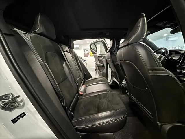 2020 Volvo XC40 T4 R-Design