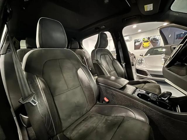 2020 Volvo XC40 T4 R-Design