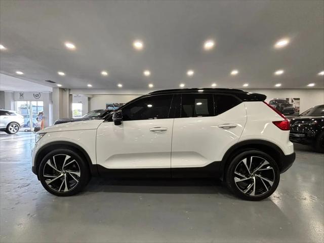 2020 Volvo XC40 T4 R-Design