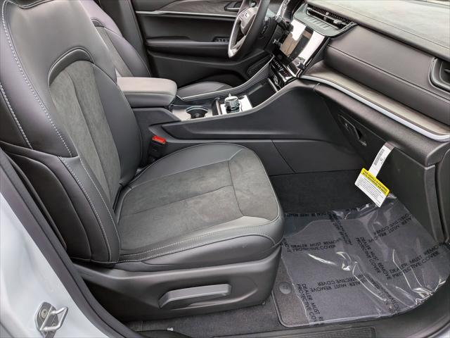 2026 Jeep Grand Cherokee L Altitude 4x4
