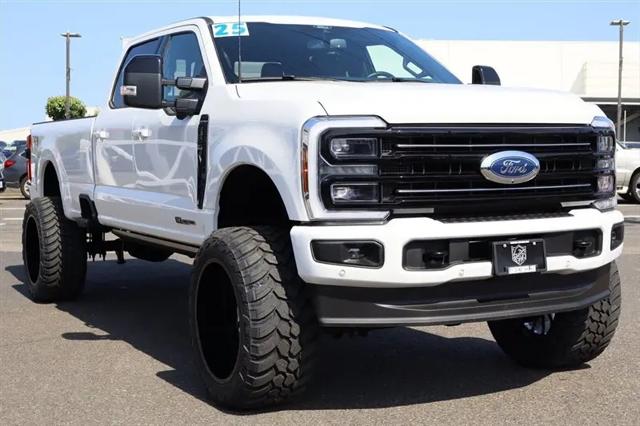 2025 Ford F-350 Platinum
