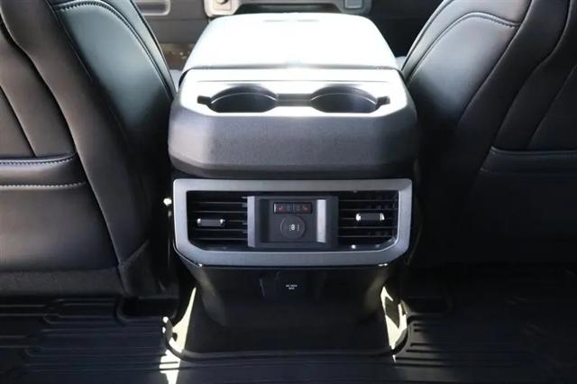 2025 Ford F-350 Platinum