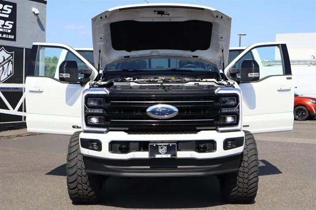 2025 Ford F-350 Platinum