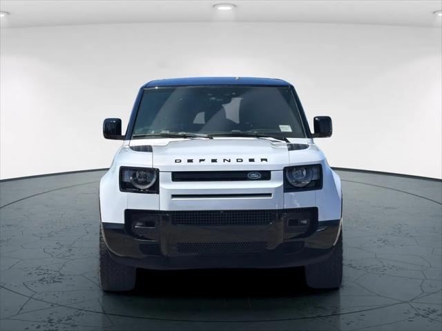 2023 Land Rover Defender 90 V8