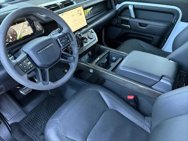 2023 Land Rover Defender 90 V8