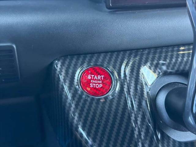 2023 Land Rover Defender 90 V8