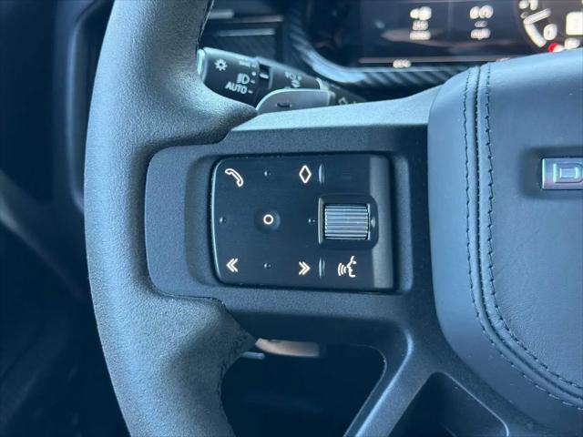 2023 Land Rover Defender 90 V8
