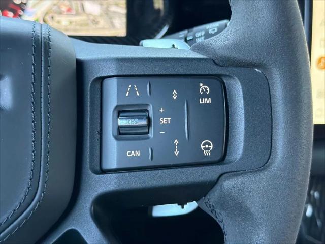 2023 Land Rover Defender 90 V8