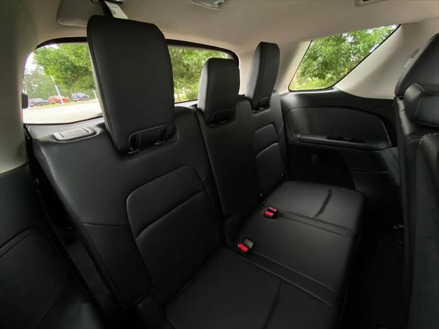 2025 Nissan Pathfinder SL FWD