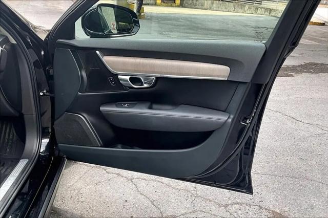 2023 Volvo S90 B6 Plus