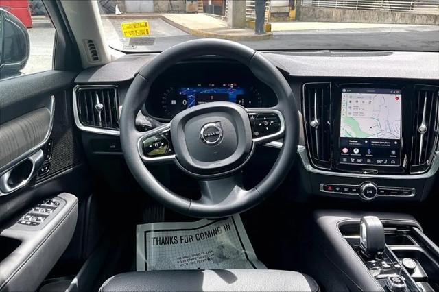 2023 Volvo S90 B6 Plus