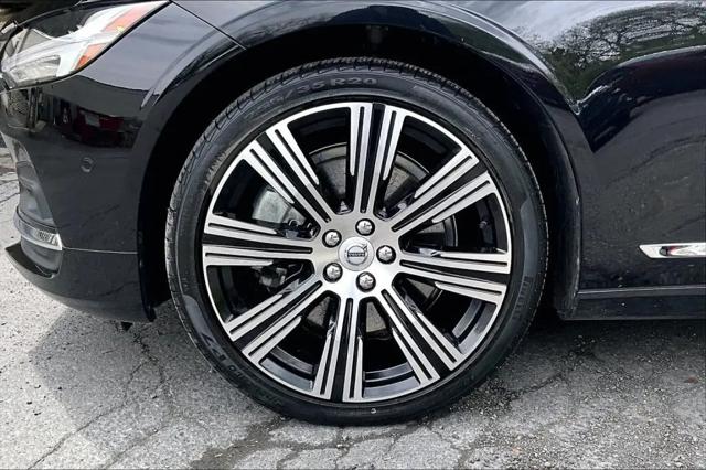 2023 Volvo S90 B6 Plus