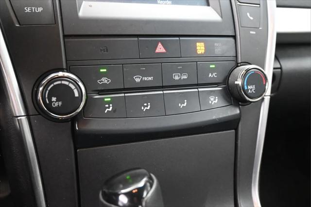 2017 Toyota Camry SE