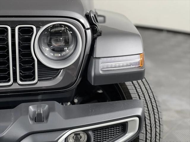 2025 Jeep Wrangler 4-Door Sahara 4x4