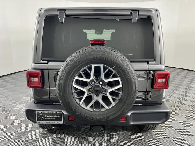 2025 Jeep Wrangler 4-Door Sahara 4x4