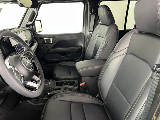 2025 Jeep Wrangler 4-Door Sahara 4x4