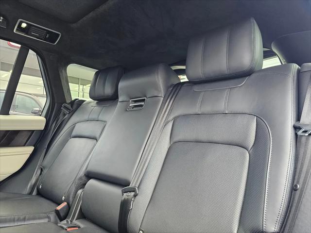 2022 Land Rover Range Rover P525 Westminster
