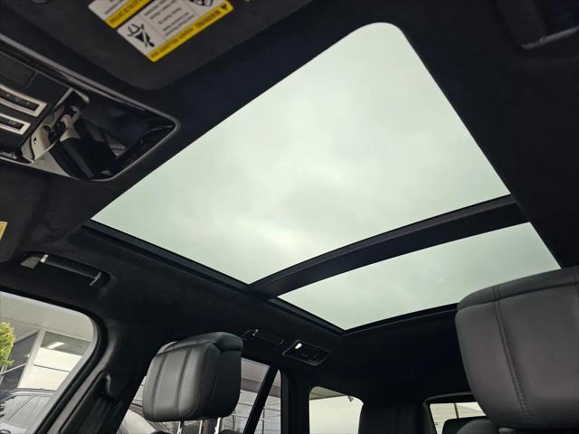 2022 Land Rover Range Rover P525 Westminster