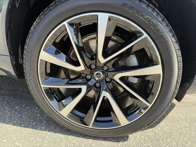 2023 Volvo XC90 B6 Plus 6-Seater