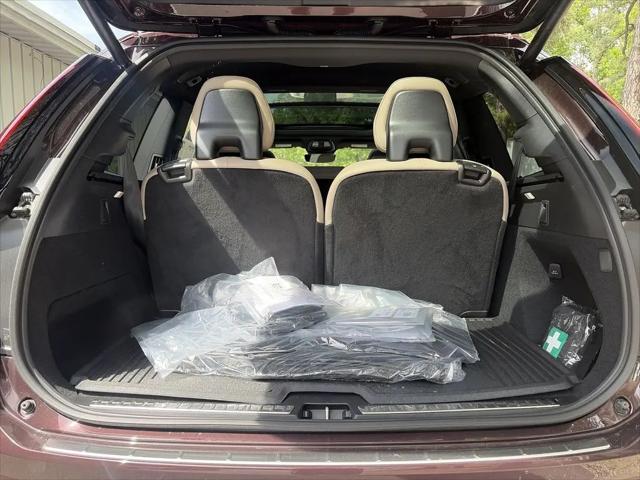 2026 Volvo XC90 Plug-In Hybrid Ultra, T8 AWD, Electric/Gasoline, Bright, 7 Seats