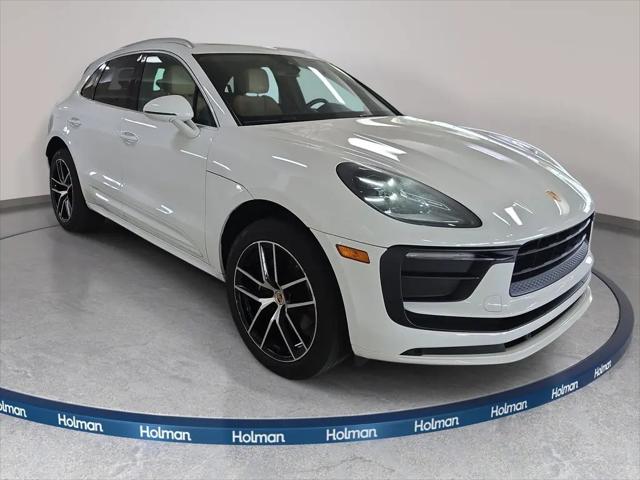 2022 Porsche Macan Macan