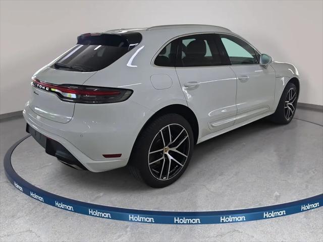 2022 Porsche Macan Macan