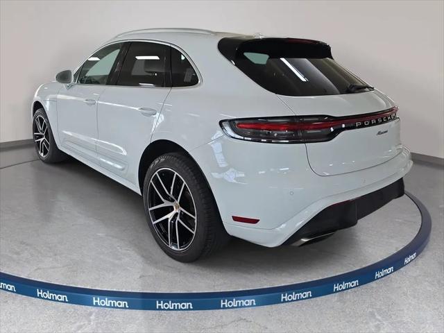 2022 Porsche Macan Macan