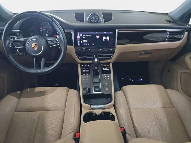 2022 Porsche Macan Macan