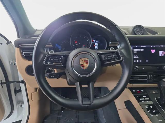 2022 Porsche Macan Macan
