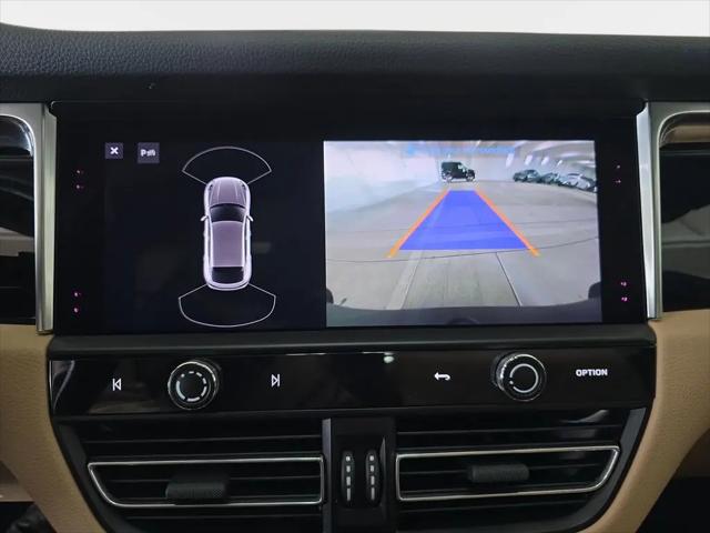 2022 Porsche Macan Macan