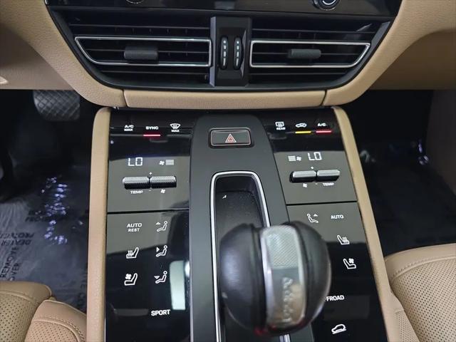 2022 Porsche Macan Macan