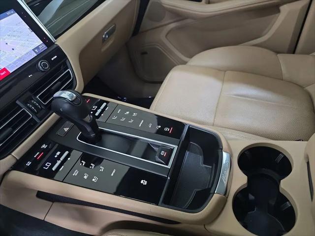 2022 Porsche Macan Macan