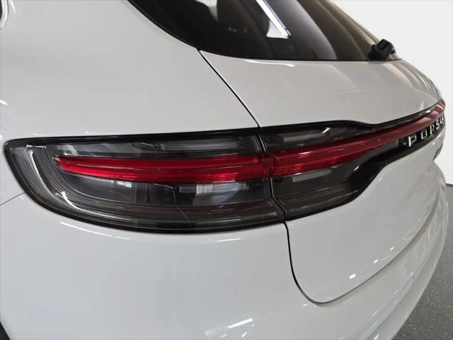 2022 Porsche Macan Macan