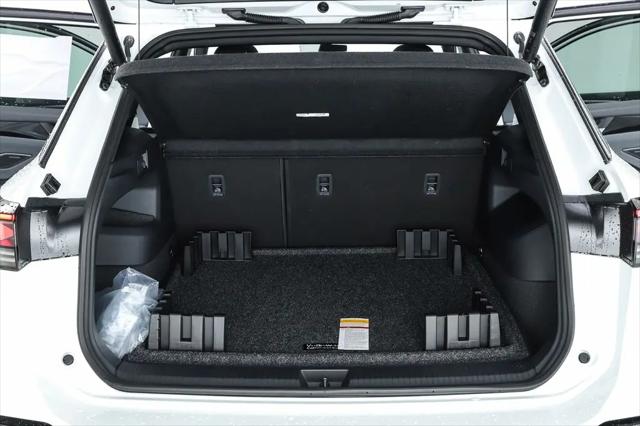 2026 Volkswagen Tiguan SEL R-Line Turbo