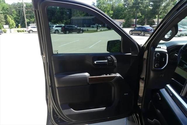2022 Chevrolet Silverado 1500 4WD Crew Cab Short Bed High Country