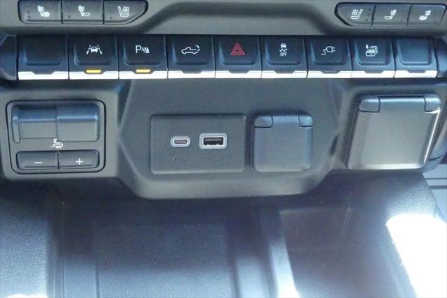 2022 Chevrolet Silverado 1500 4WD Crew Cab Short Bed High Country