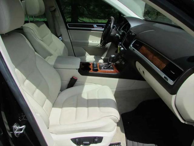 2014 Volkswagen Touareg TDI Lux