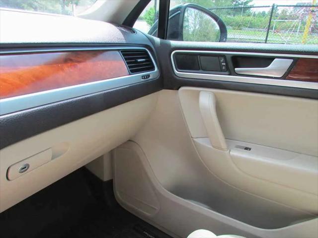 2014 Volkswagen Touareg TDI Lux