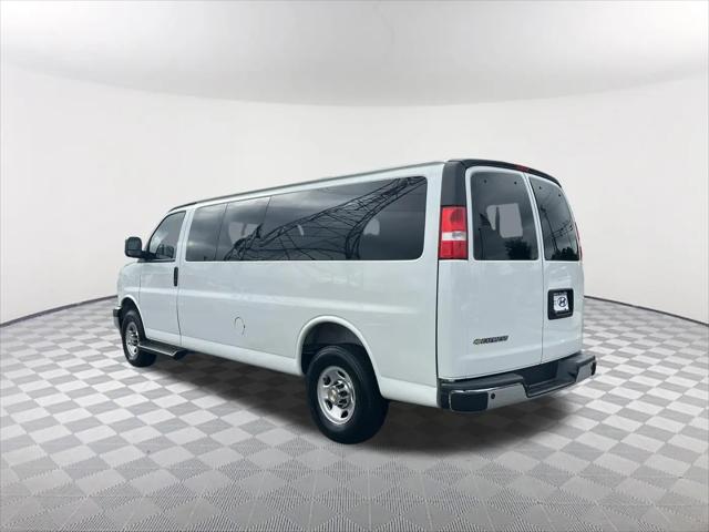 2025 Chevrolet Express Passenger RWD 3500 Extended Wheelbase LT