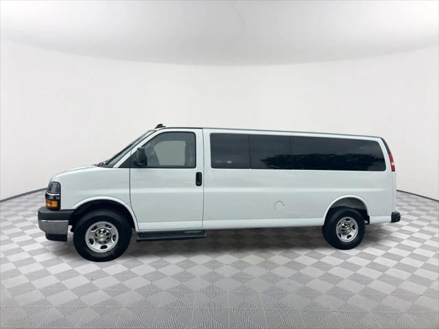 2025 Chevrolet Express Passenger RWD 3500 Extended Wheelbase LT