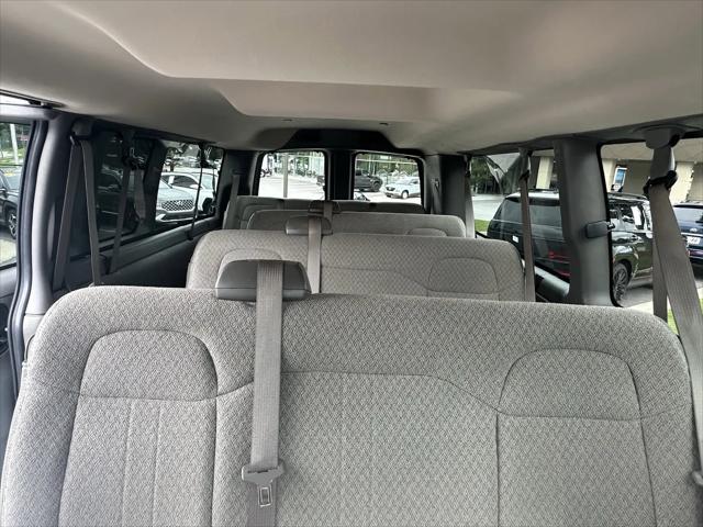 2025 Chevrolet Express Passenger RWD 3500 Extended Wheelbase LT