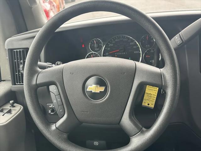2025 Chevrolet Express Passenger RWD 3500 Extended Wheelbase LT