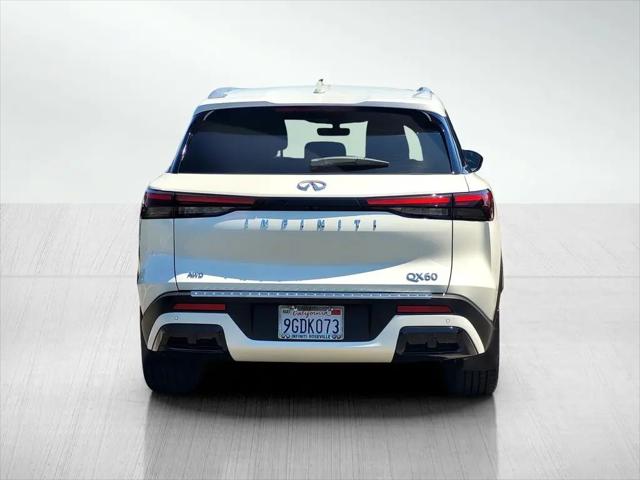 2023 INFINITI QX60 LUXE AWD